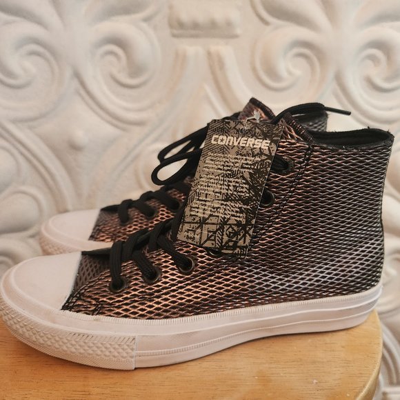Converse Shoes - Converse Chuck Taylor Leather Upper High tops w Lunarlon. Size 7 women's. NWT.